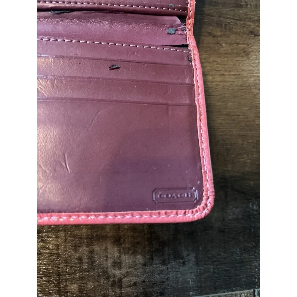 Coach Signature Embossed Pink Patent Leathre Turnlock Credit Card Long Wallet